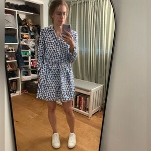 Patterned shirt dress with cinched waist and pockets